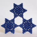 משחקי מגנטים לילדים - מגדל של שלושה כוכבים כחולים